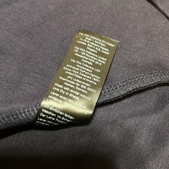 City Chic Dress Cute Girl Elbow sleeve Navy size L/20 NWT - Picture 11 of 11